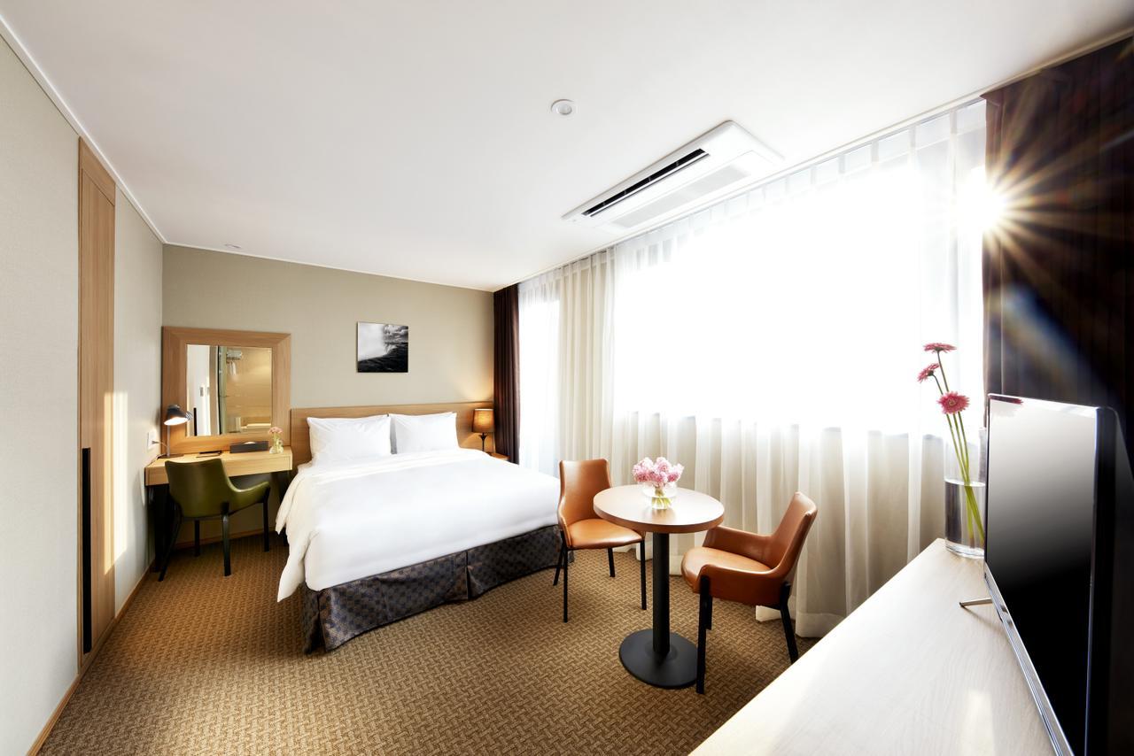 Ramada Encore By Wyndham Pyeongtaek Hotel Room photo